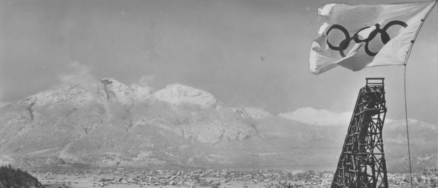 Schanze-mit-Ort2-scaled-aspect-ratio-1440-620-1